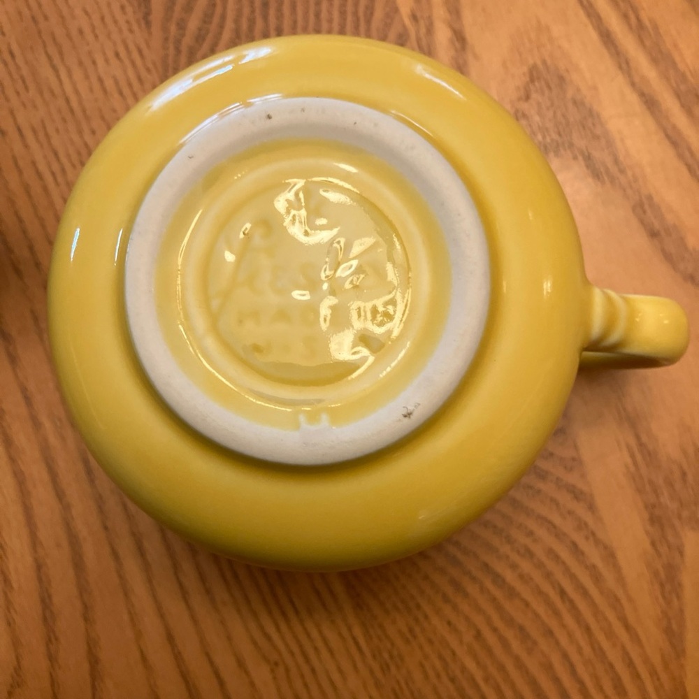 Fiestaware set of 7 tea cups & saucers with sugar/creamer with tray vintage - Picture 15 of 16